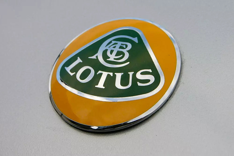 老牌跑车—莲花汽车 启用新LOGO